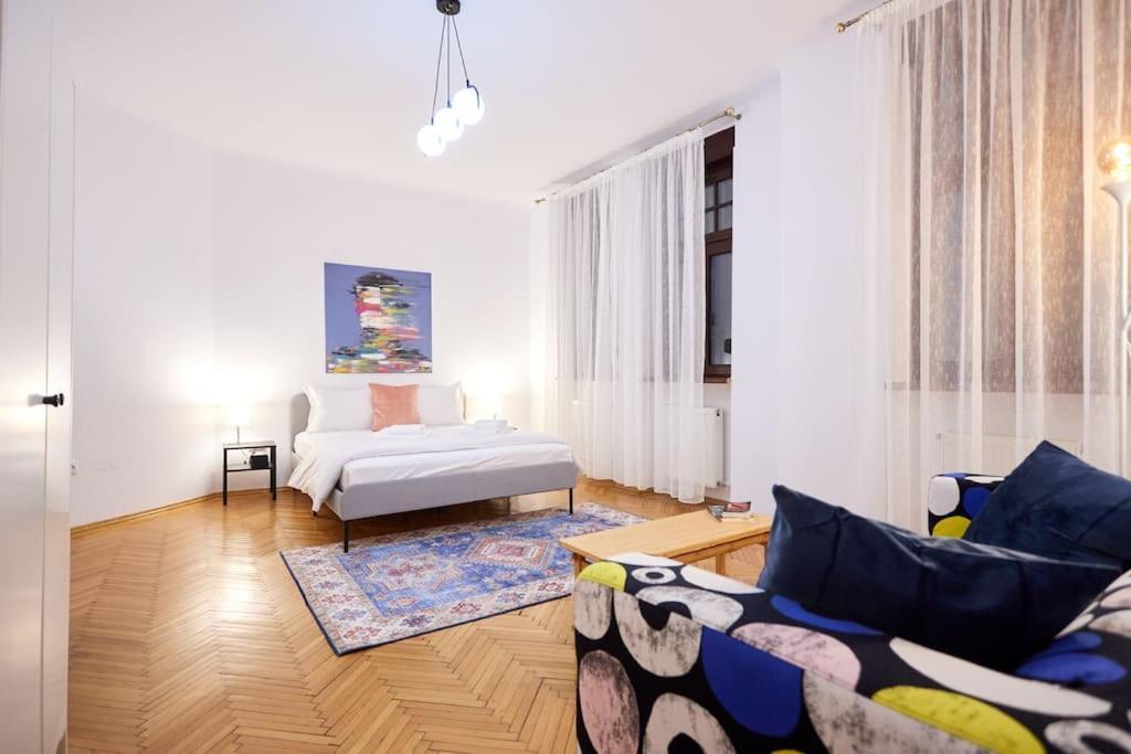 Caragiale Apartment Bucarest Exterior foto