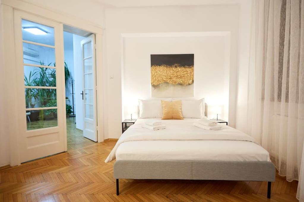 Caragiale Apartment Bucarest Exterior foto