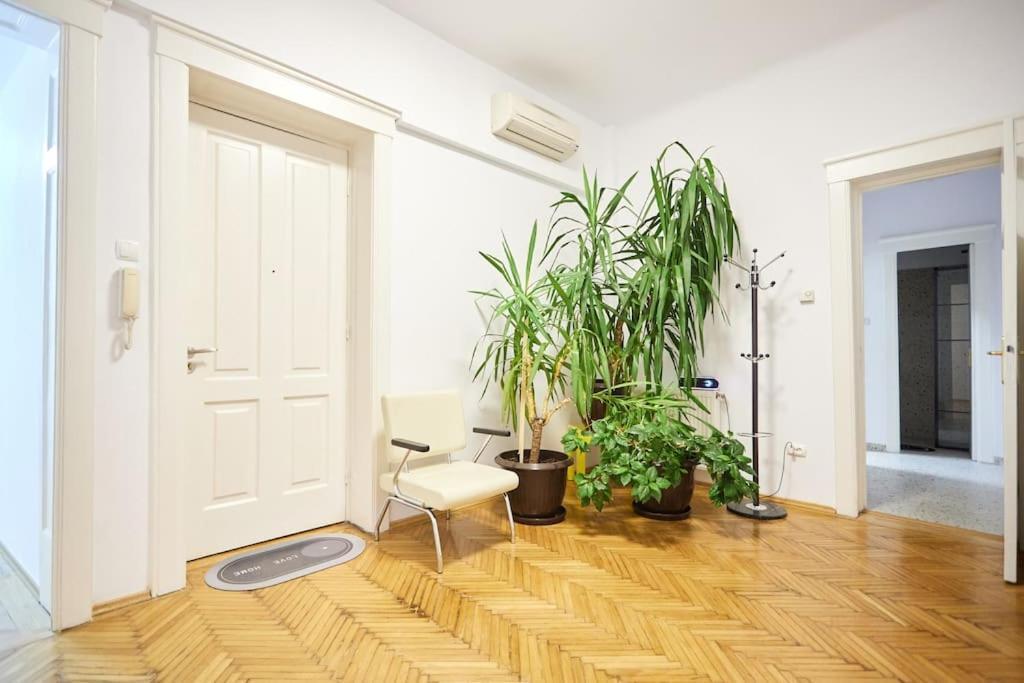 Caragiale Apartment Bucarest Exterior foto